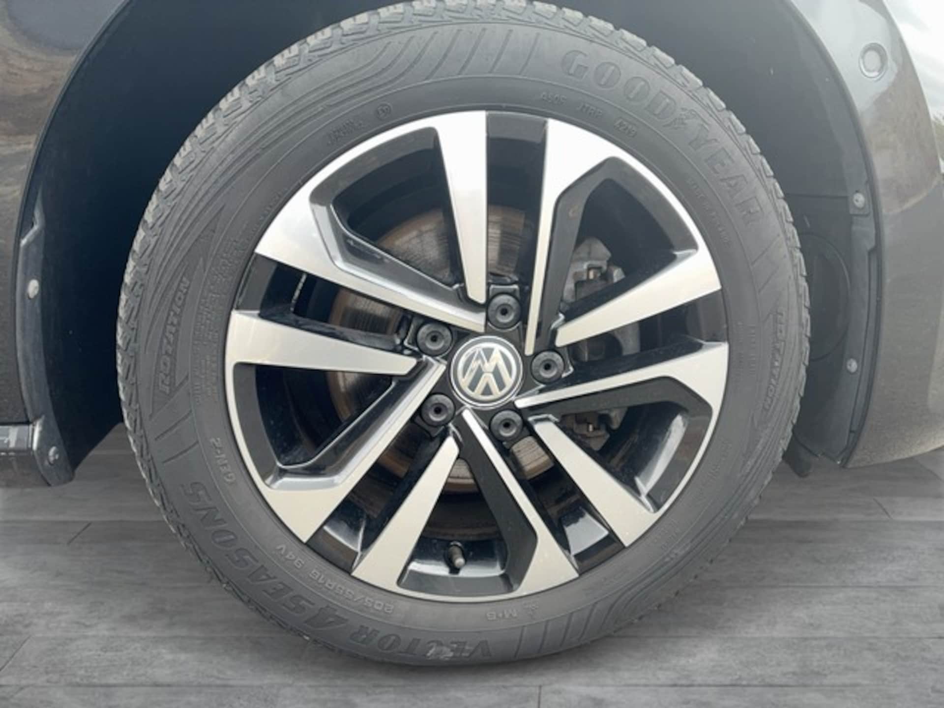 Volkswagen Golf Sportsvan IQ.DRIVE