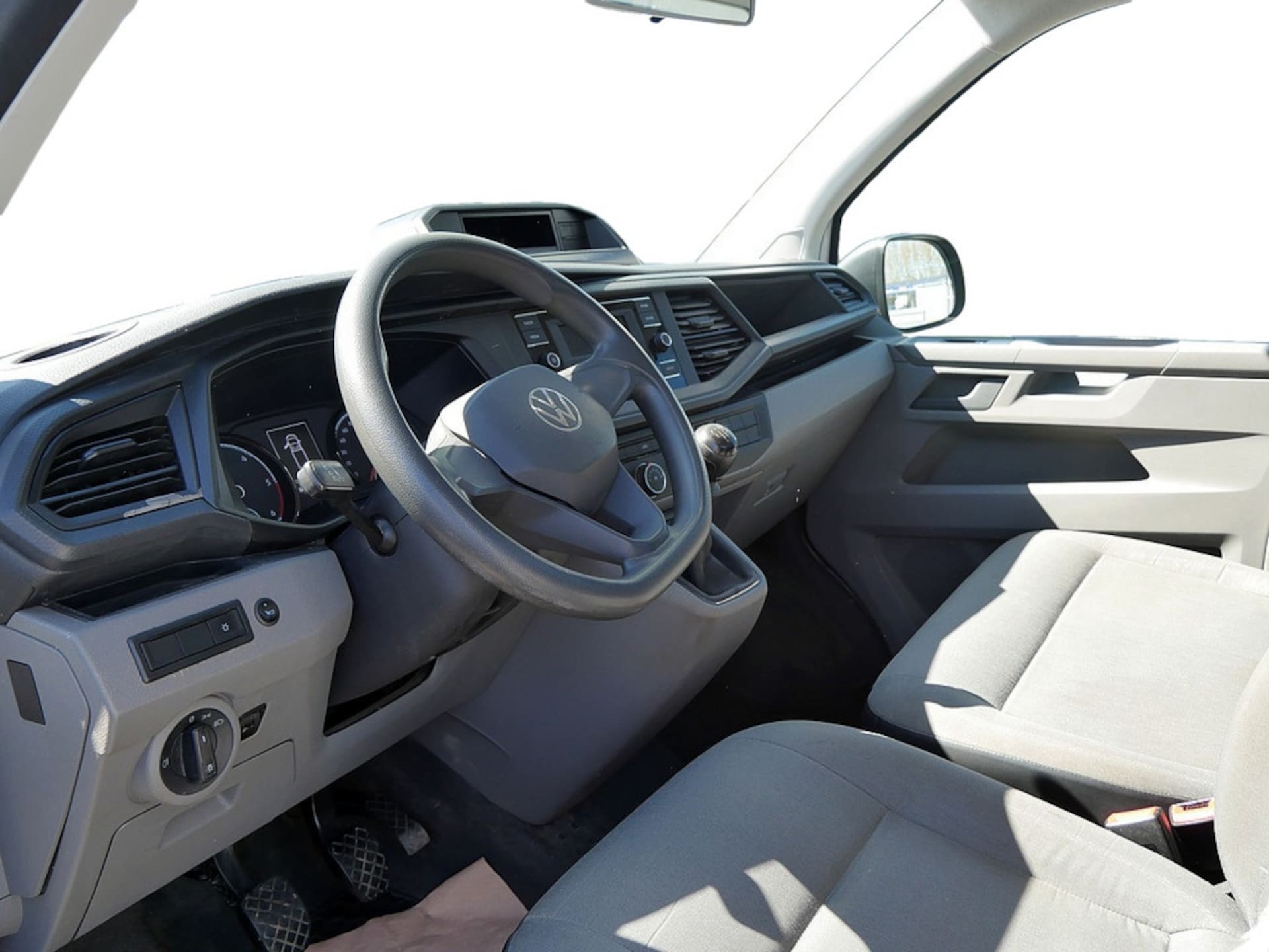 Volkswagen T6.1 Transporter Pritschenwagen Einzelkabine
