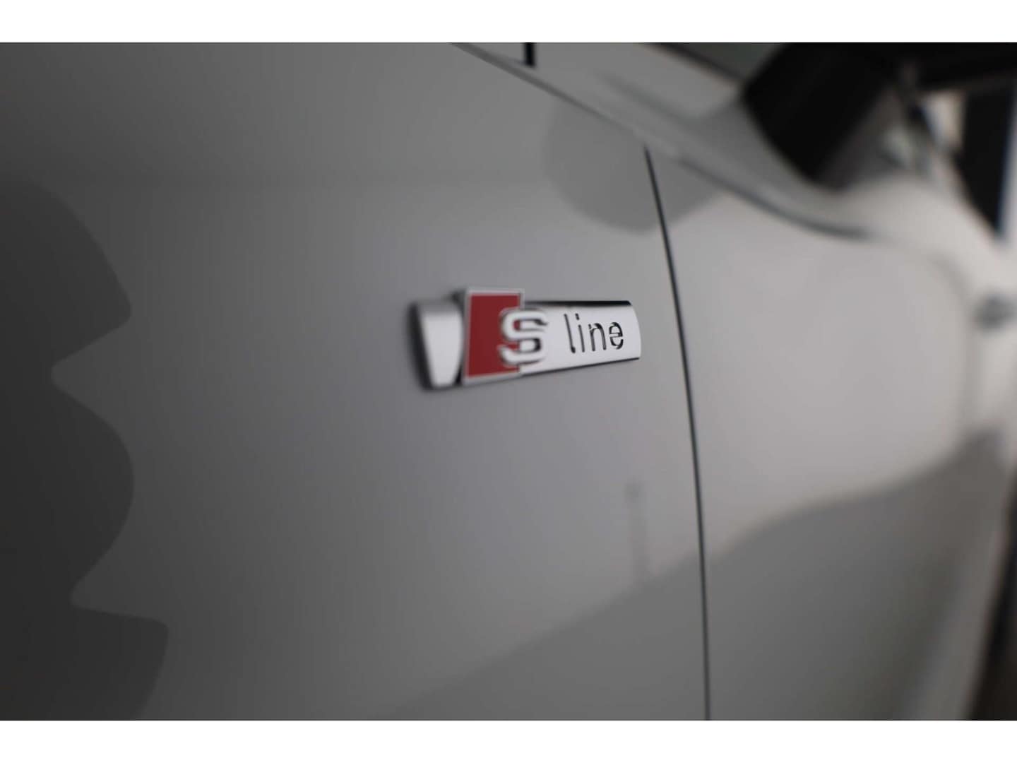 Bild über Audi Q3 TFSI quattro 180 kW S tronic - für weitere Informationen kontaktieren Sie den Audi Partner