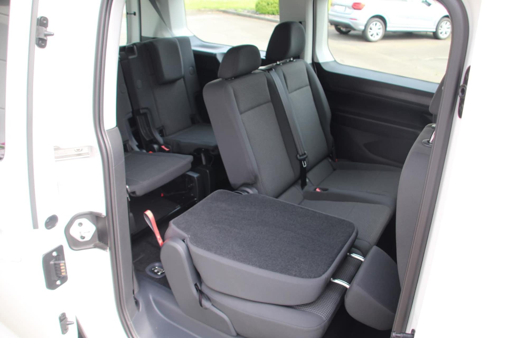 Volkswagen Caddy Maxi Basis-Modell