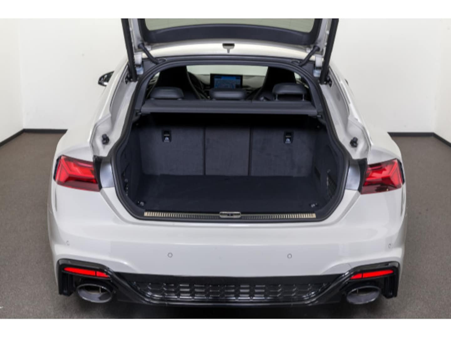 Bild über Audi RS 5 Sportback TFSI quattro tiptronic - für weitere Informationen kontaktieren Sie den Audi Partner