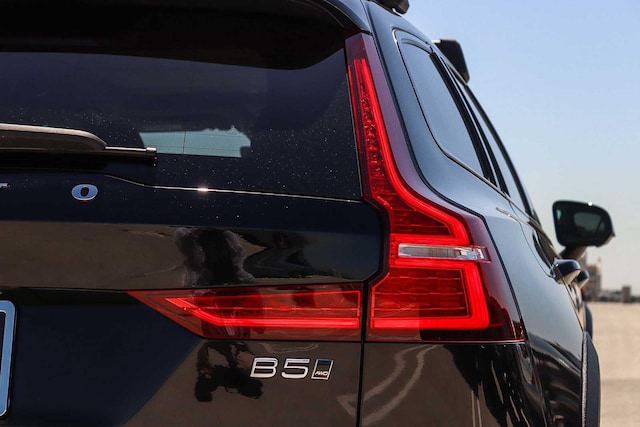 2023 Volvo V60 Cross Country Plus - Photo 10