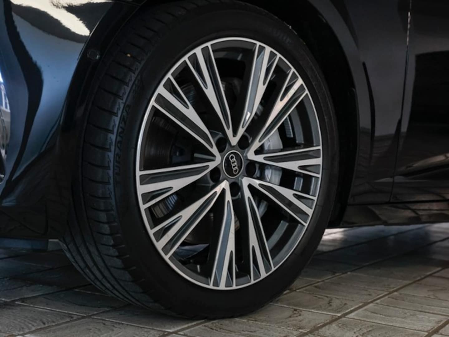 Bild über Audi A6 Avant TFSI e advanced 50 TFSI e quattro S tronic - für weitere Informationen kontaktieren Sie den Audi Partner