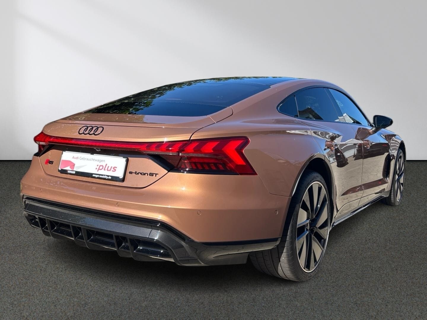 Bild über Audi RS e-tron GT e-tron quattro - für weitere Informationen kontaktieren Sie den Audi Partner