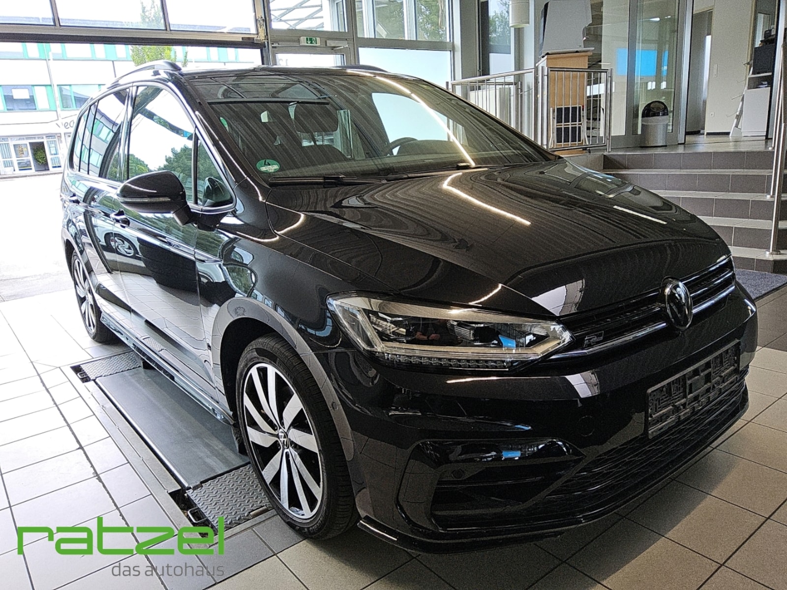 Volkswagen Touran – Bild 2