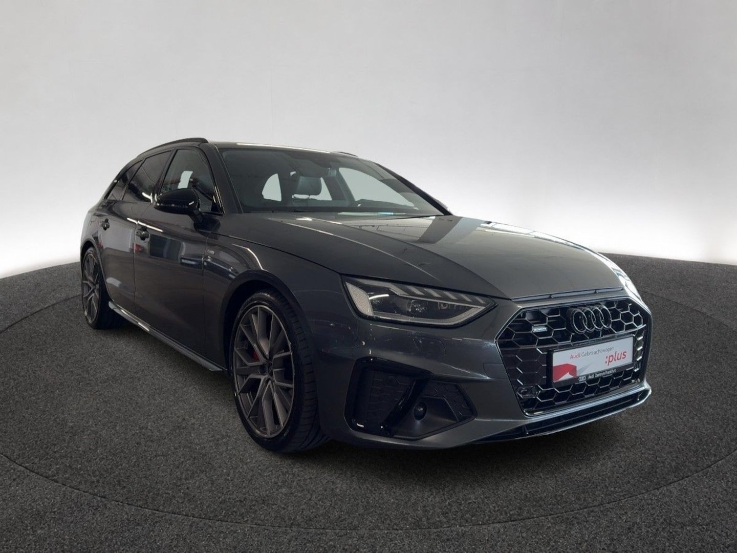 Bild über Audi A4 Avant S line 40 TFSI quattro S tronic - für weitere Informationen kontaktieren Sie den Audi Partner