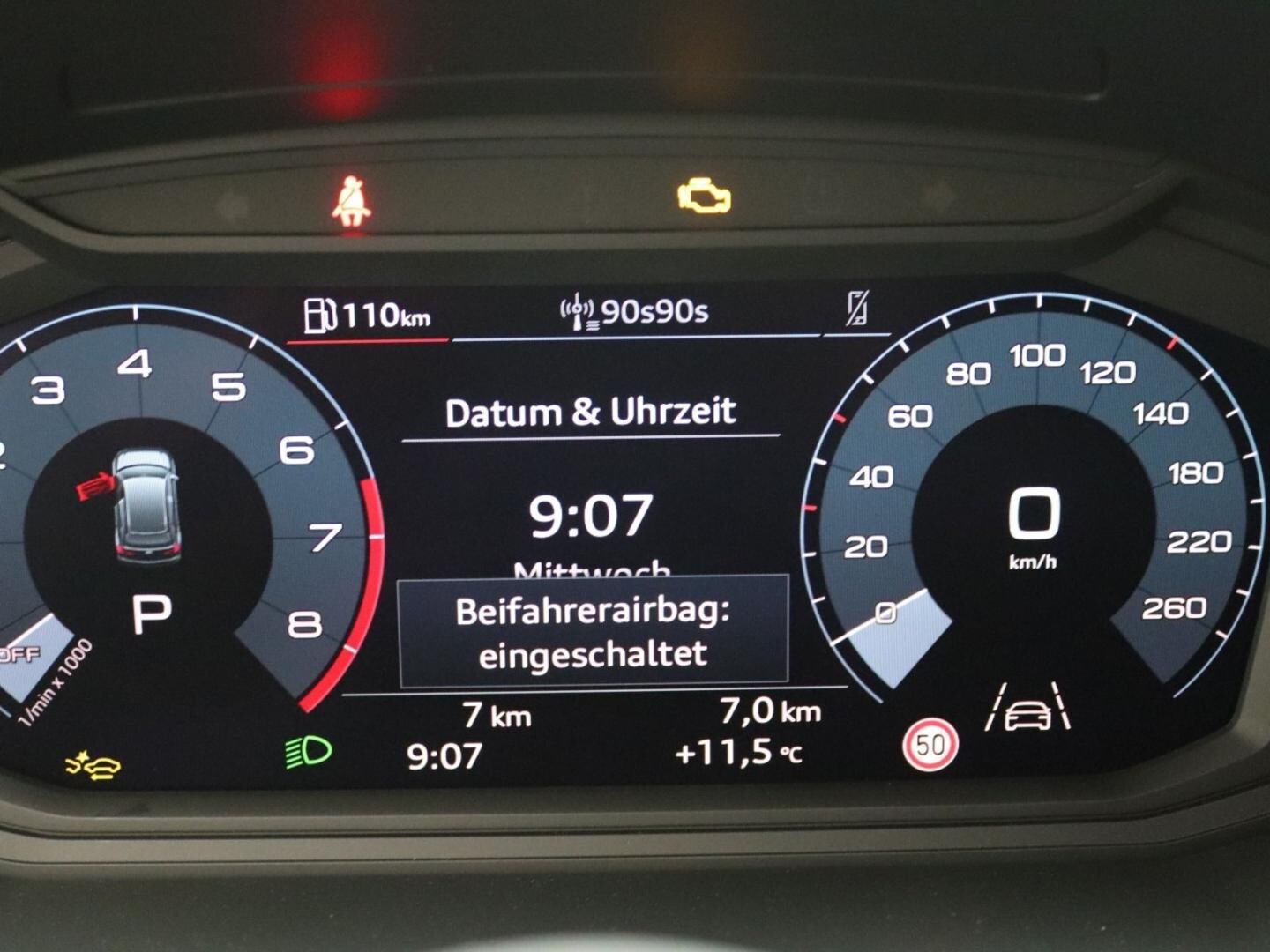 Bild über Audi A1 Sportback S line 30 TFSI S tronic - für weitere Informationen kontaktieren Sie den Audi Partner