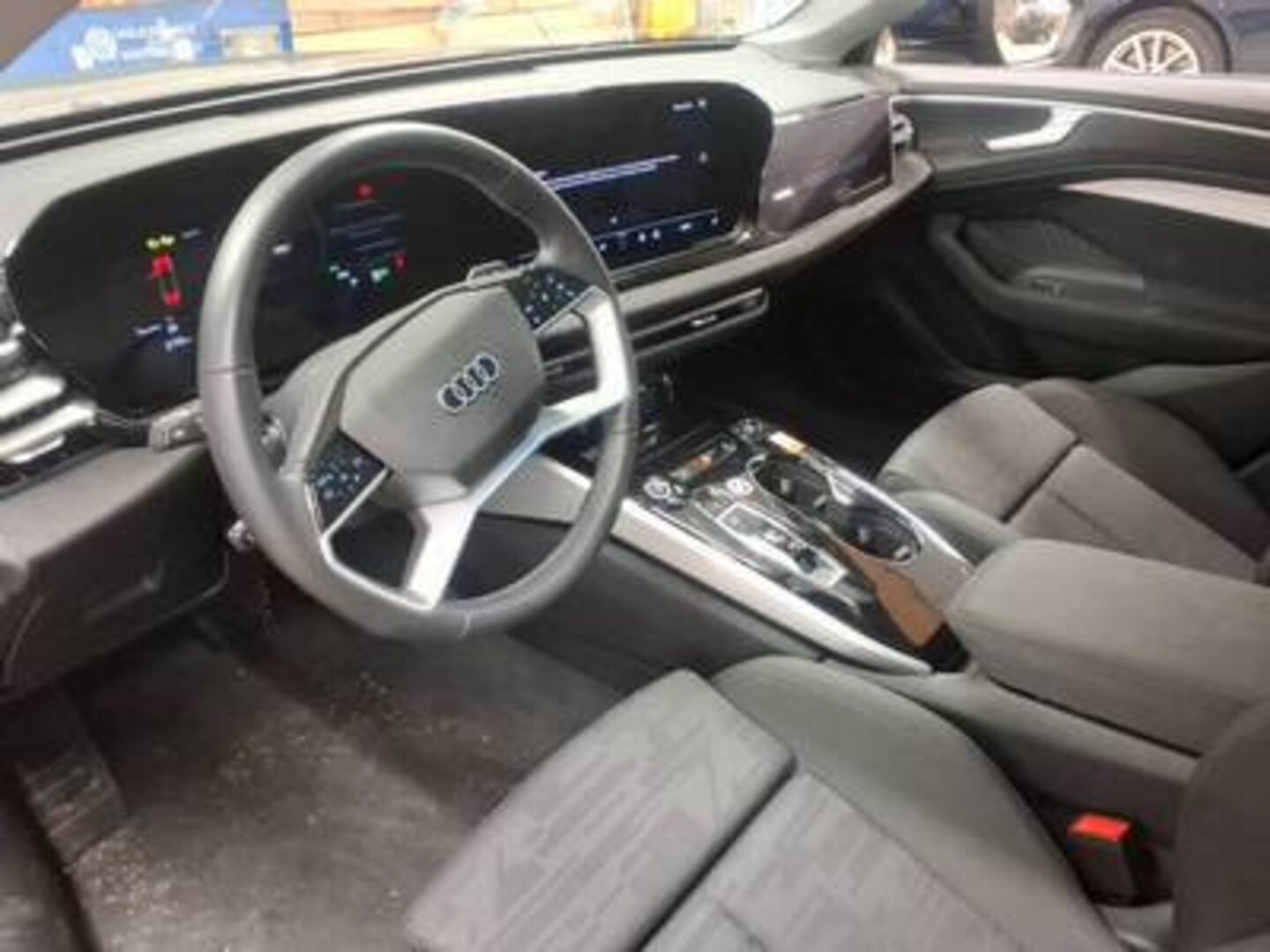 Bild über Audi A6 Avant TDI quattro 150 kW S tronic - für weitere Informationen kontaktieren Sie den Audi Partner