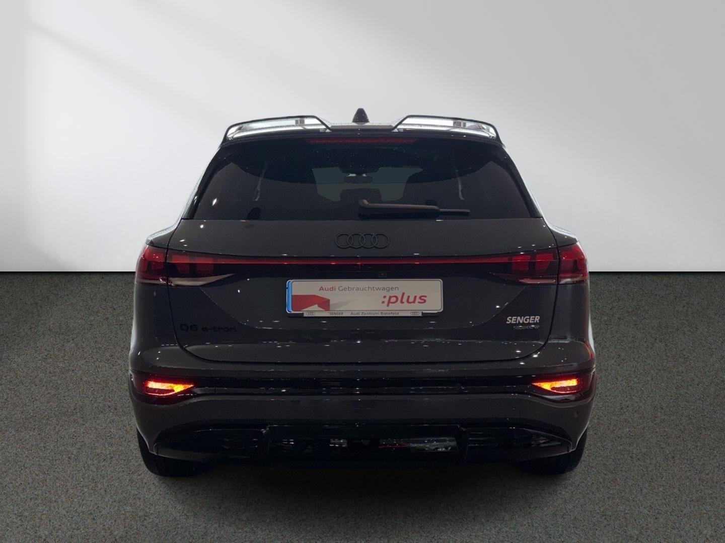 Bild über Audi Q6 SUV e-tron S line business e-tron quattro 315 kW - für weitere Informationen kontaktieren Sie den Audi Partner