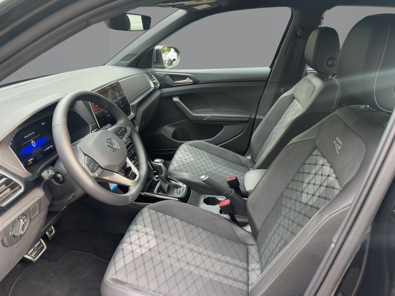 Volkswagen T-Cross – Bild 8