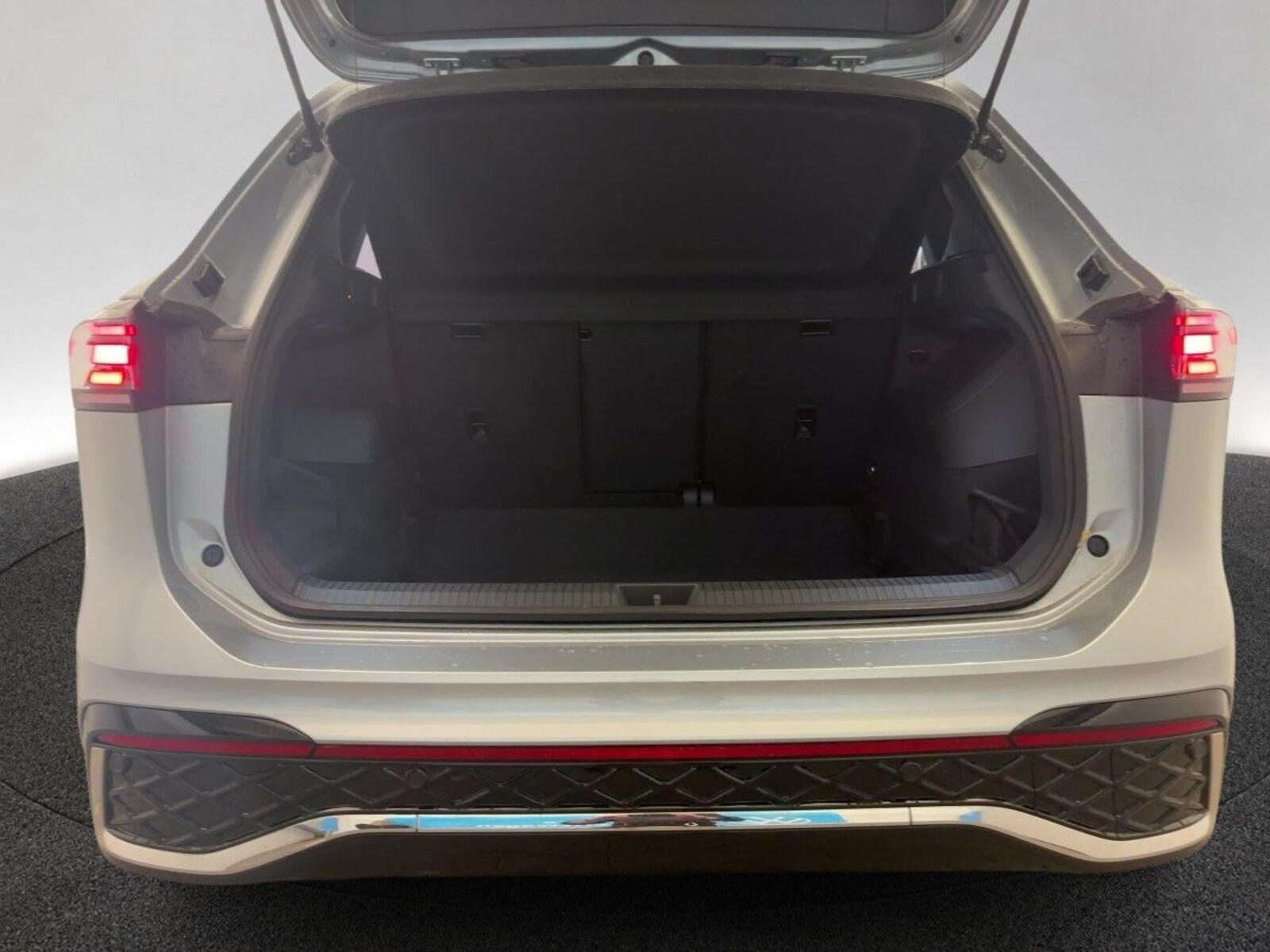Volkswagen Tiguan – Bild 11