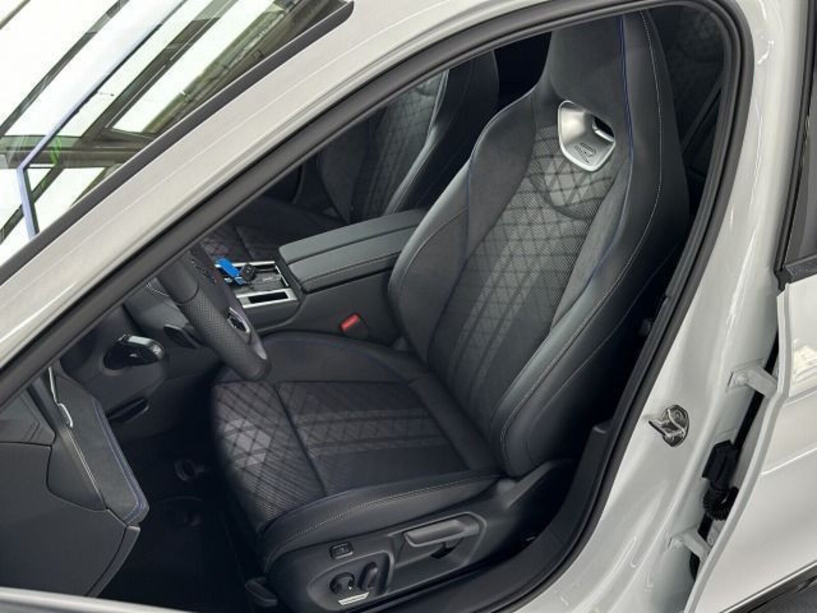 Volkswagen Passat – Bild 5