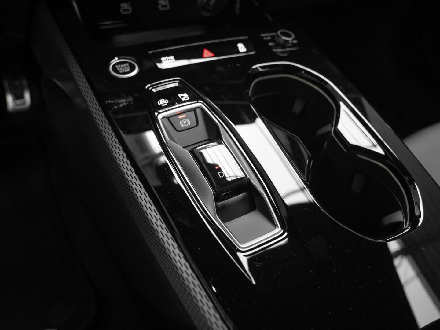 Bild über Audi A5 Avant TDI quattro 150 kW S tronic - für weitere Informationen kontaktieren Sie den Audi Partner