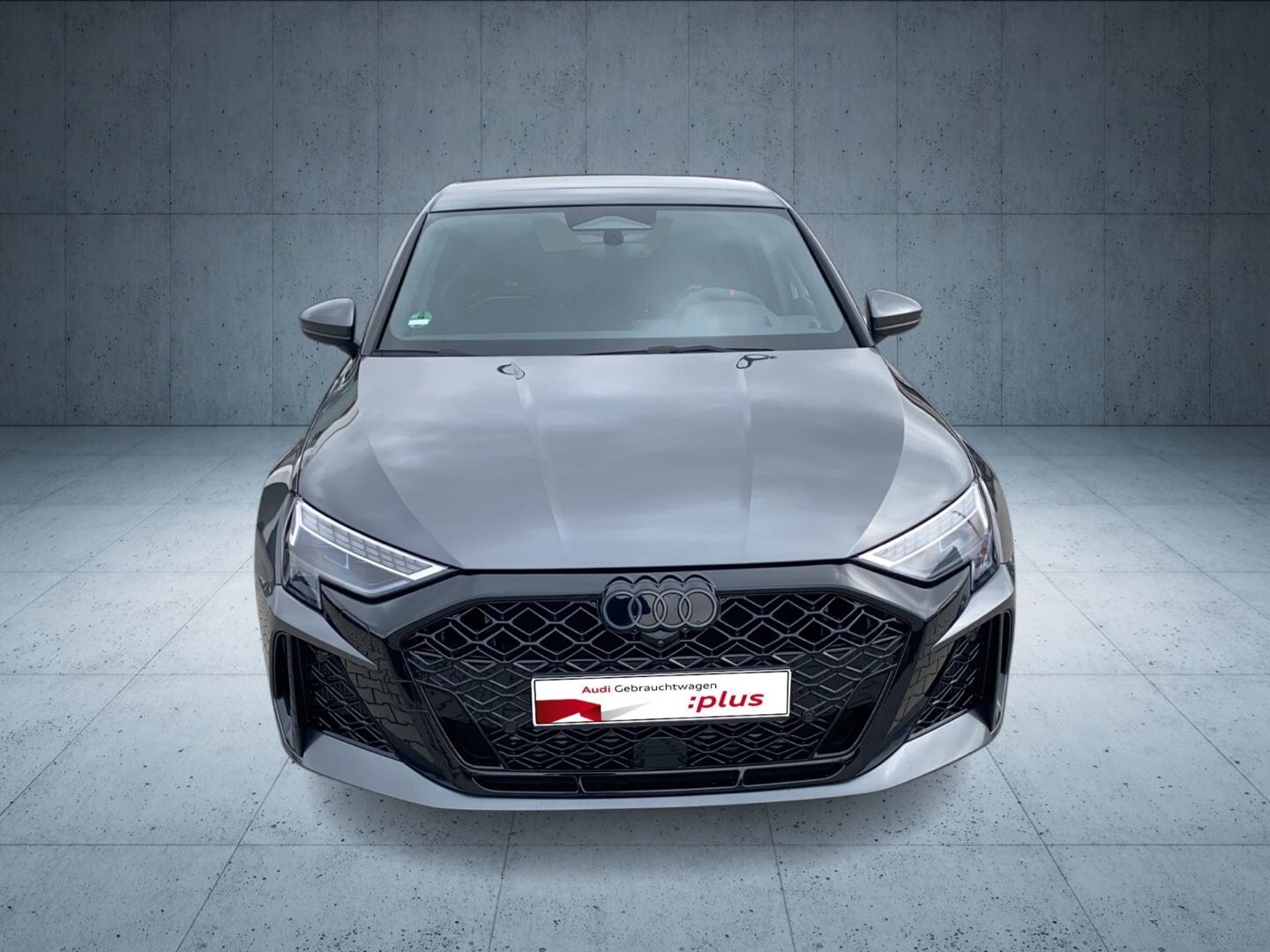 Bild über Audi RS 3 Sportback TFSI quattro 294 kW S tronic - für weitere Informationen kontaktieren Sie den Audi Partner