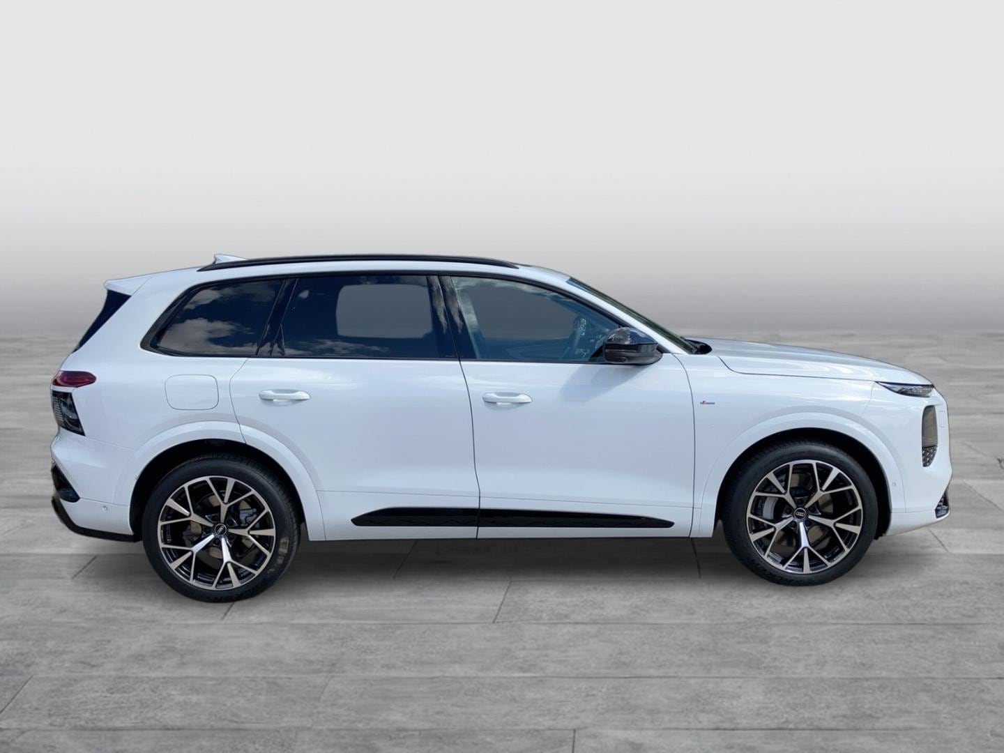 Bild über Audi Q7 SUV TDI quattro 220 kW tiptronic - für weitere Informationen kontaktieren Sie den Audi Partner