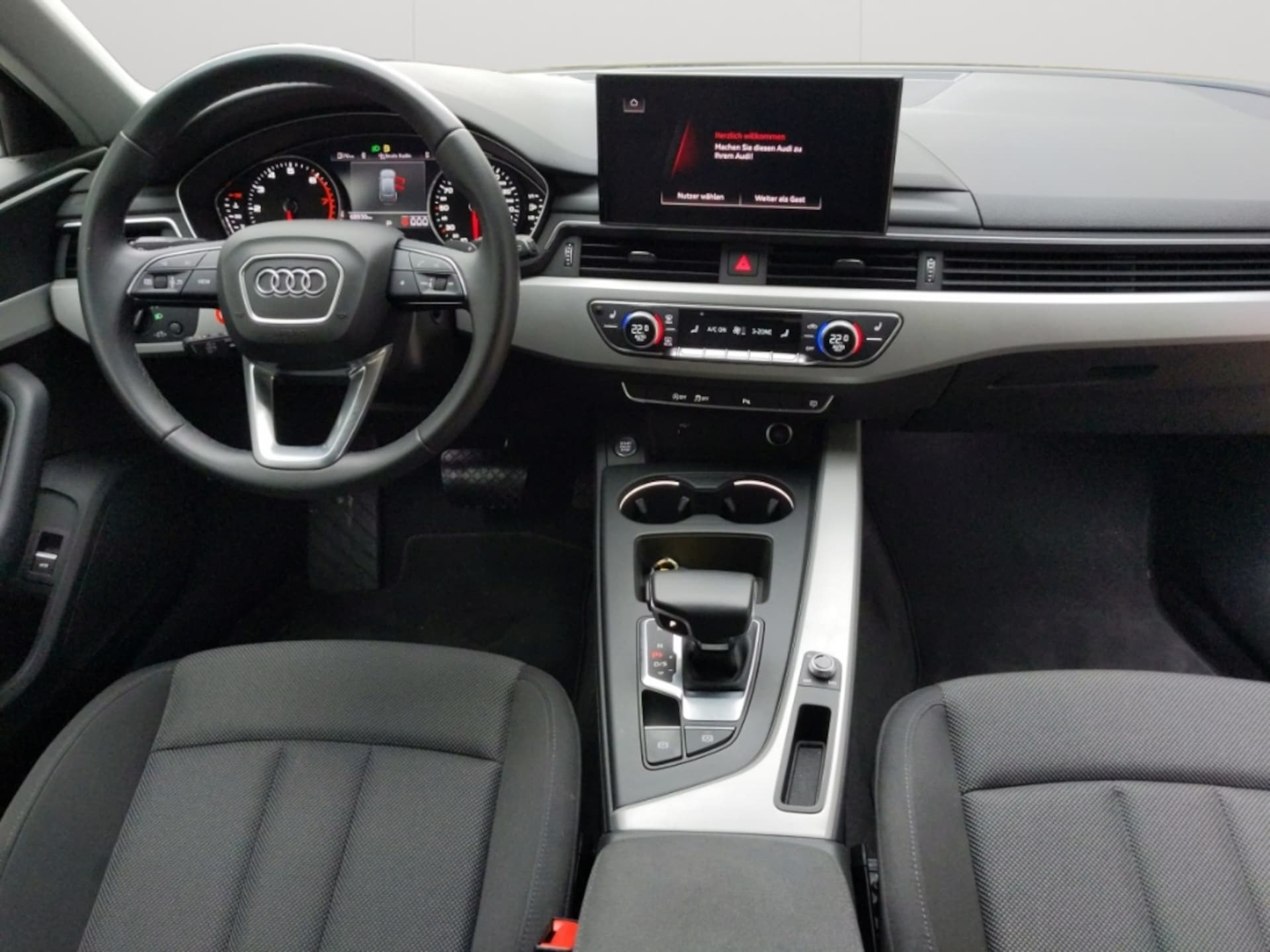 Audi A4 Avant Advanced