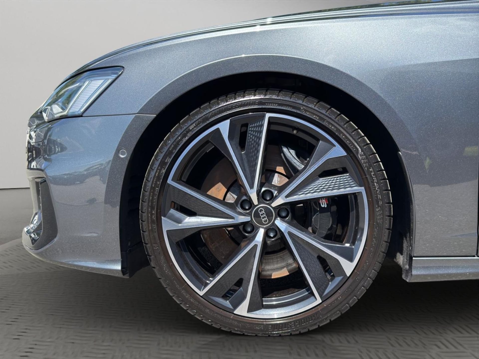 Audi S6 Avant