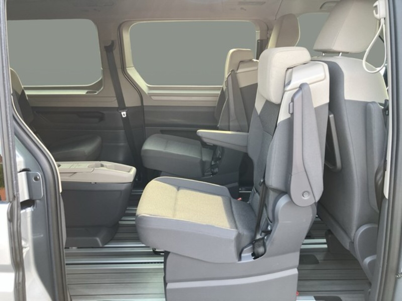 Volkswagen Multivan Langversion – Bild 16