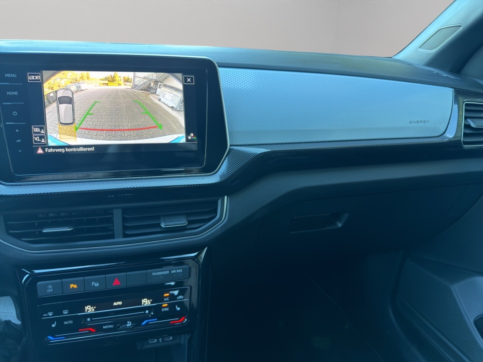 Volkswagen T-Cross – Bild 11