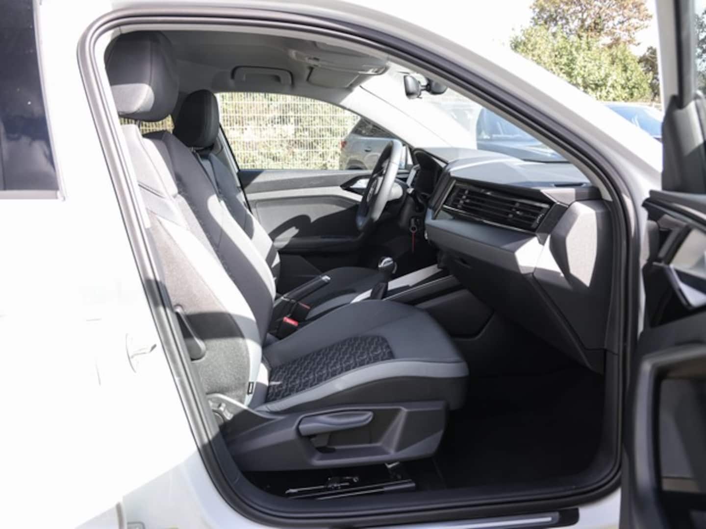 Bild über Audi A1 Sportback advanced 35 TFSI S tronic - für weitere Informationen kontaktieren Sie den Audi Partner