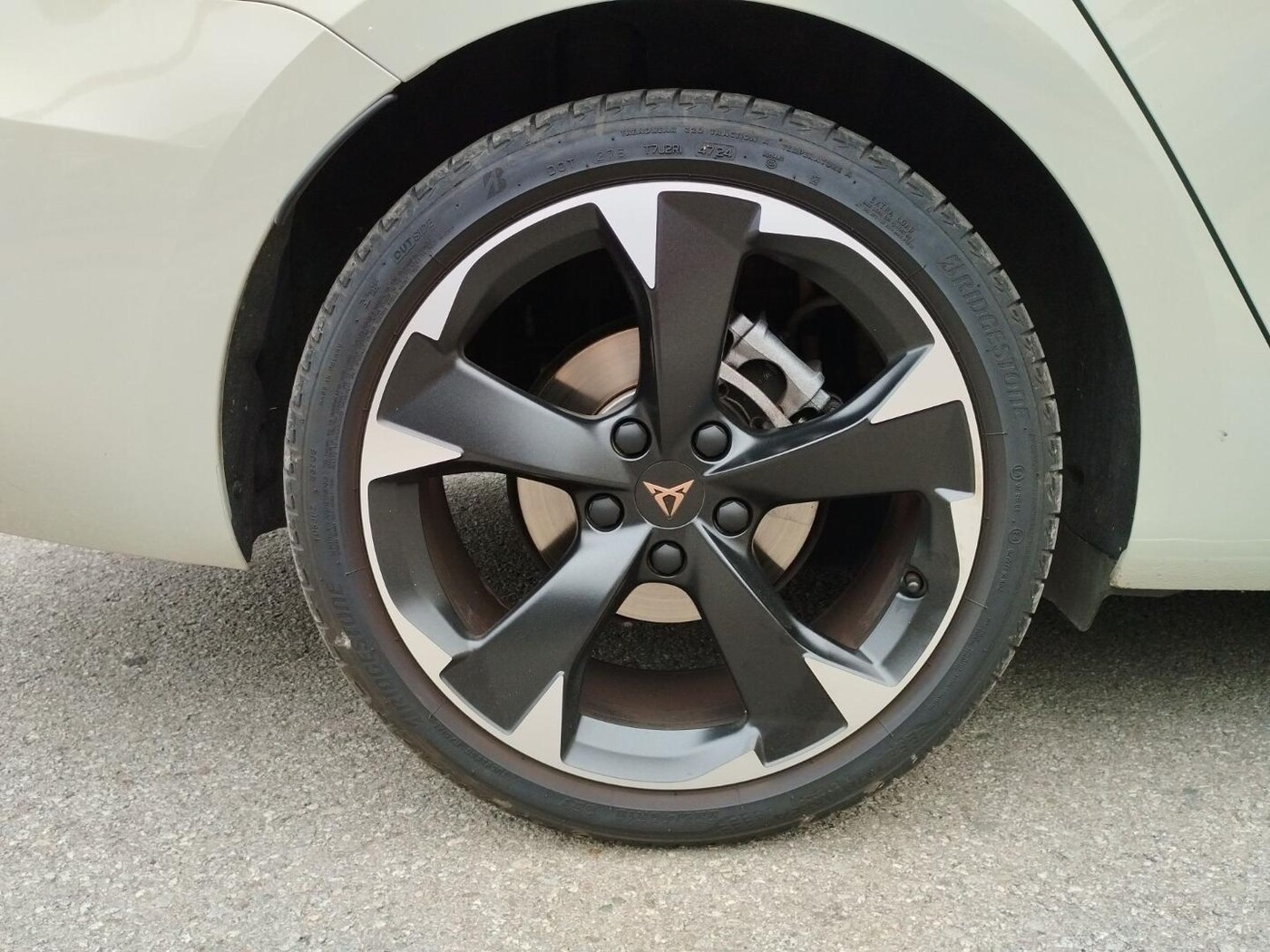 CUPRA Leon Sportstourer 1.5 eTSI DSG 110 kW (150 CV) — photo 8