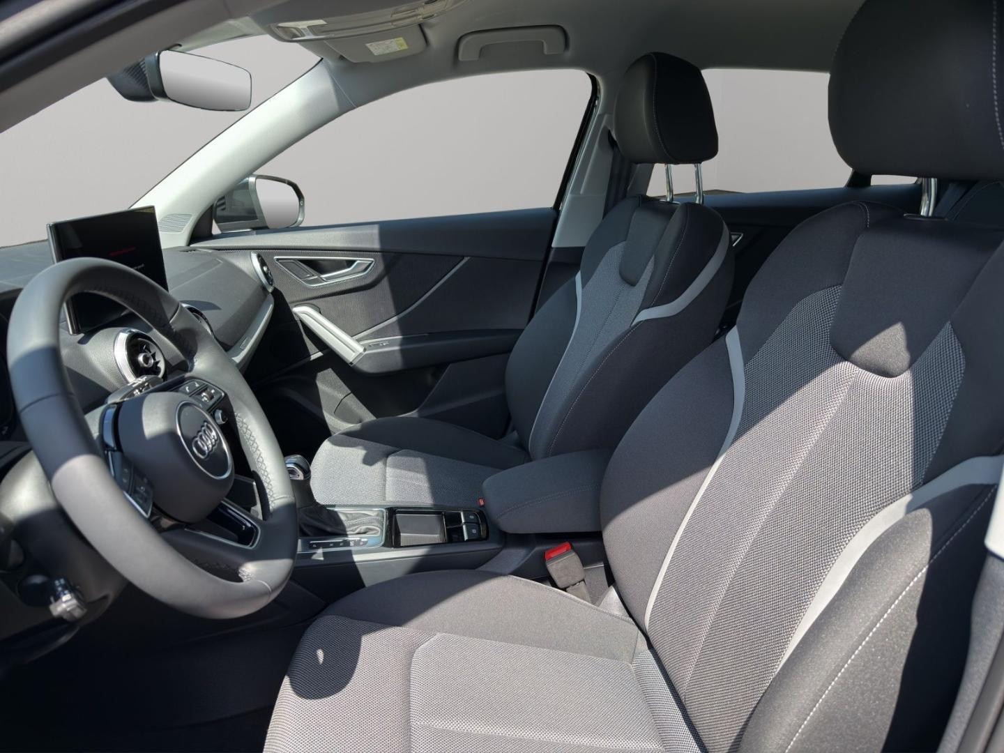 Bild über Audi Q2 S line 35 TFSI S tronic - für weitere Informationen kontaktieren Sie den Audi Partner