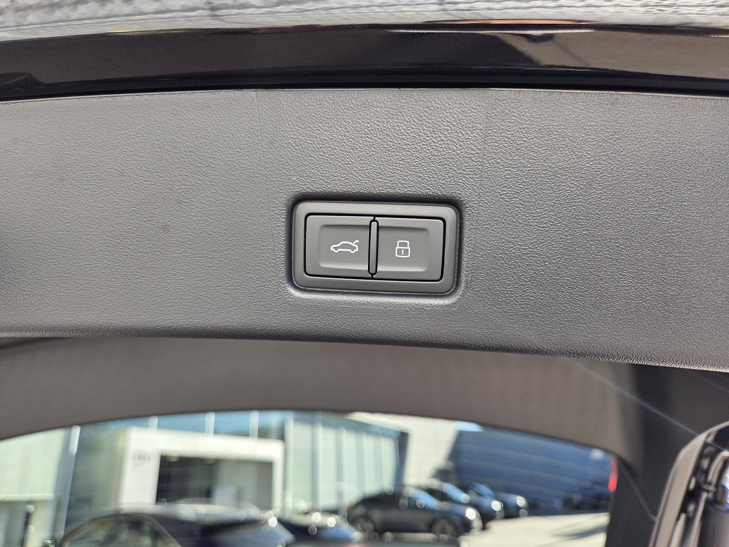 Image about Audi Q4 Sportback e-tron e-tron