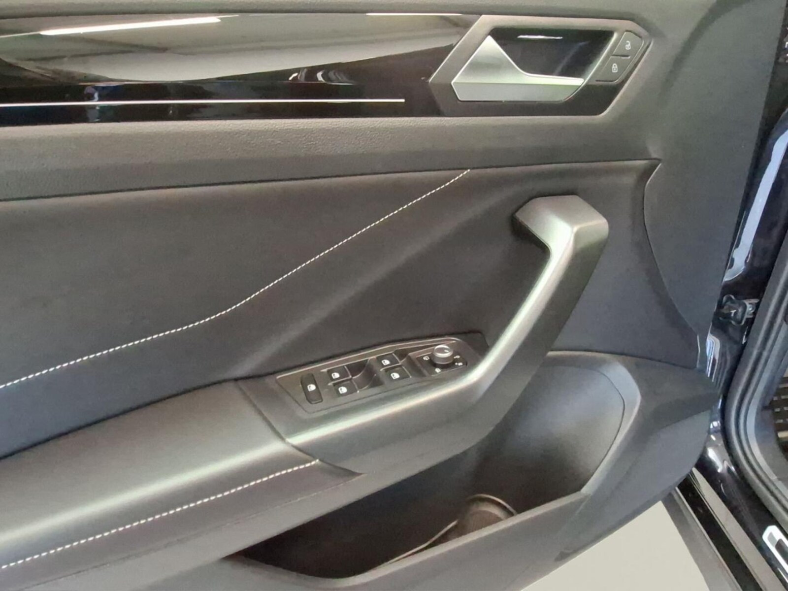 Volkswagen T-Roc – Bild 12