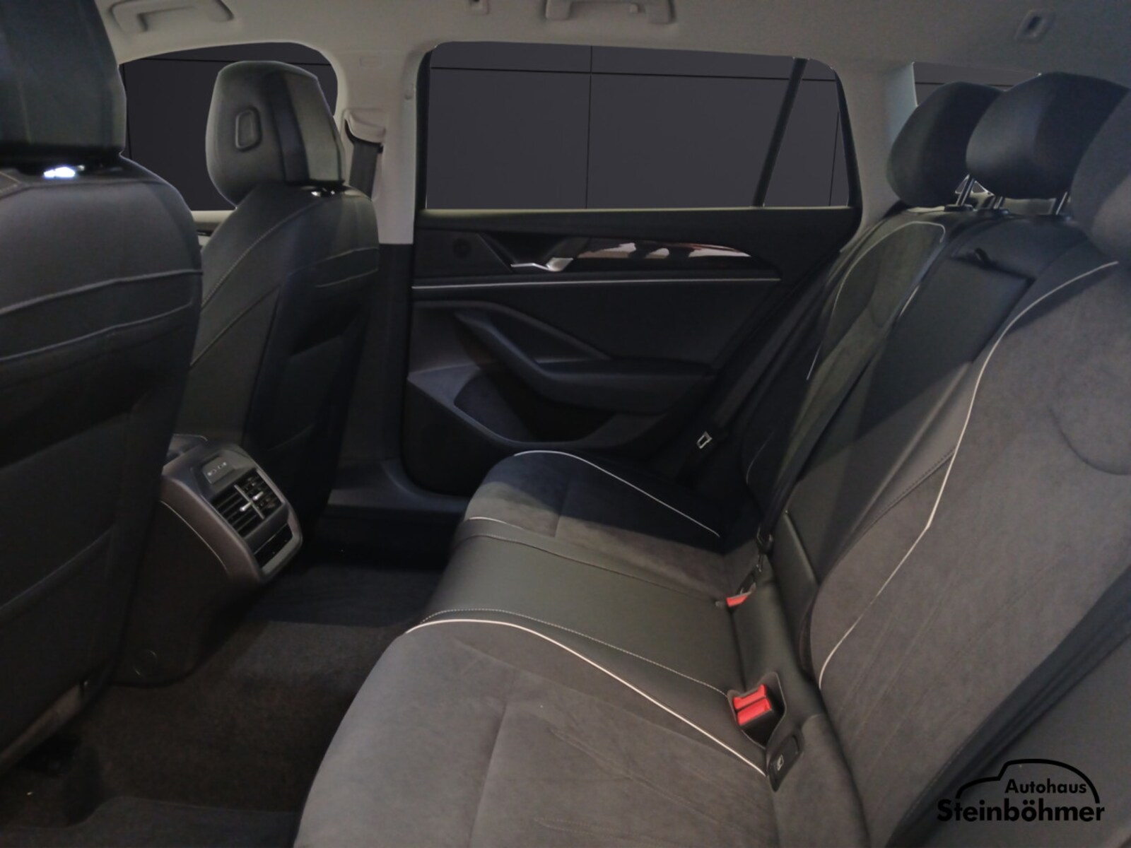 Volkswagen Passat – Bild 17