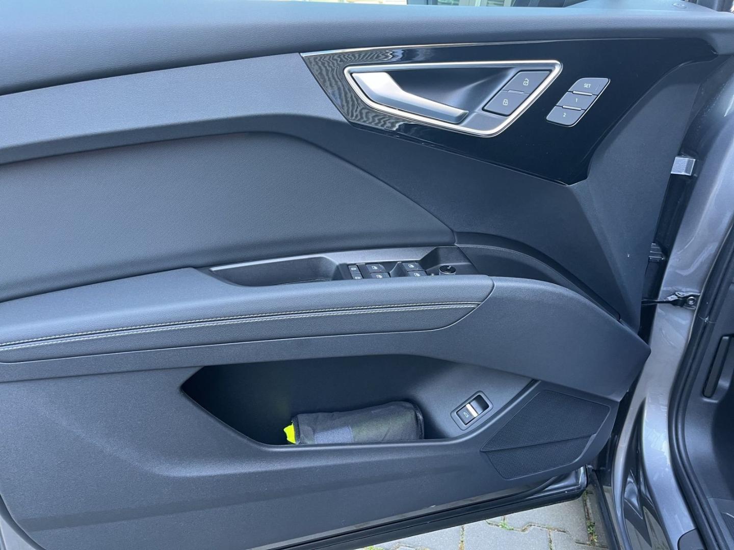 Image about Audi Q4 e-tron 40 e-tron