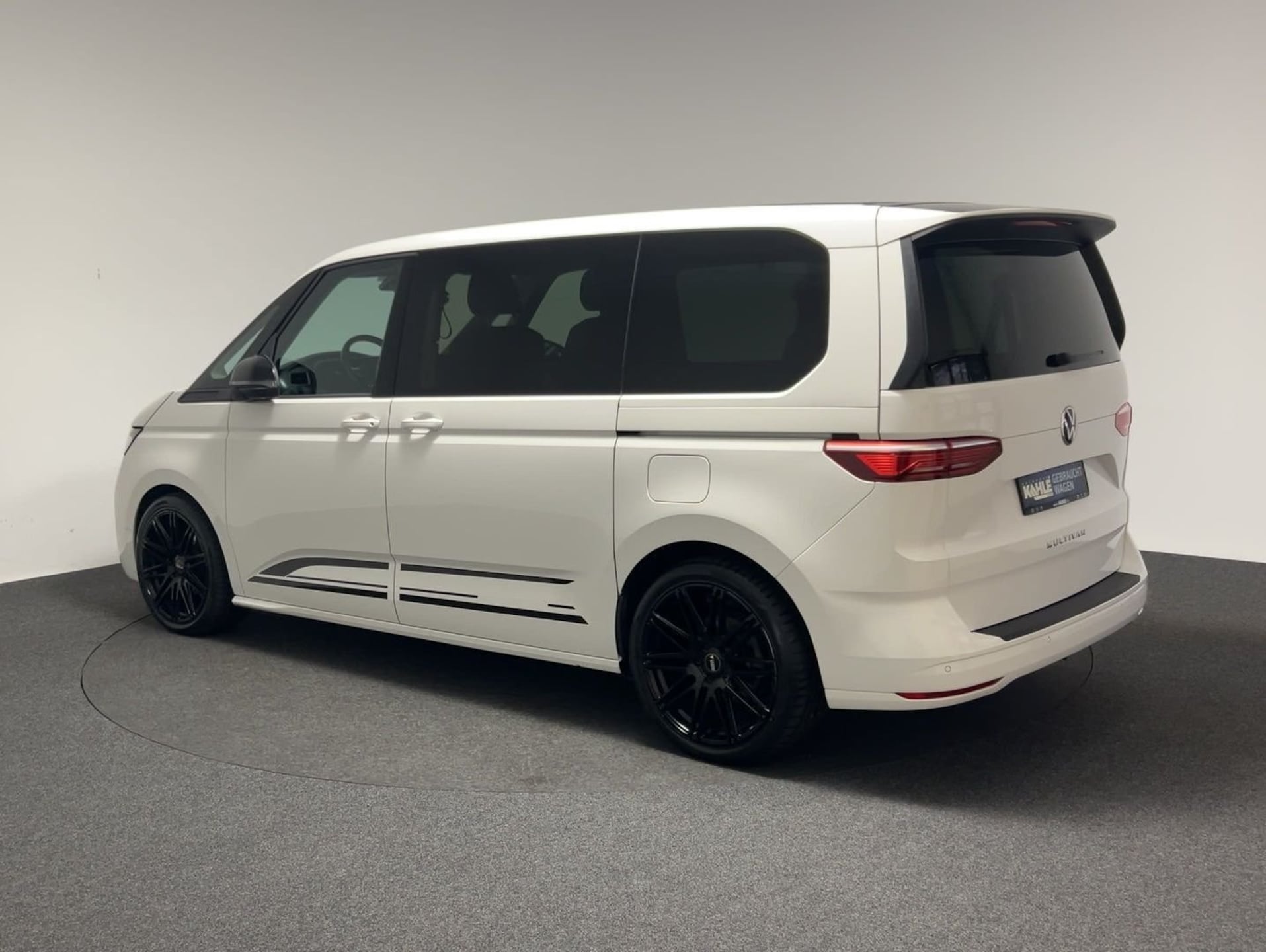 Volkswagen Multivan Basis-Modell