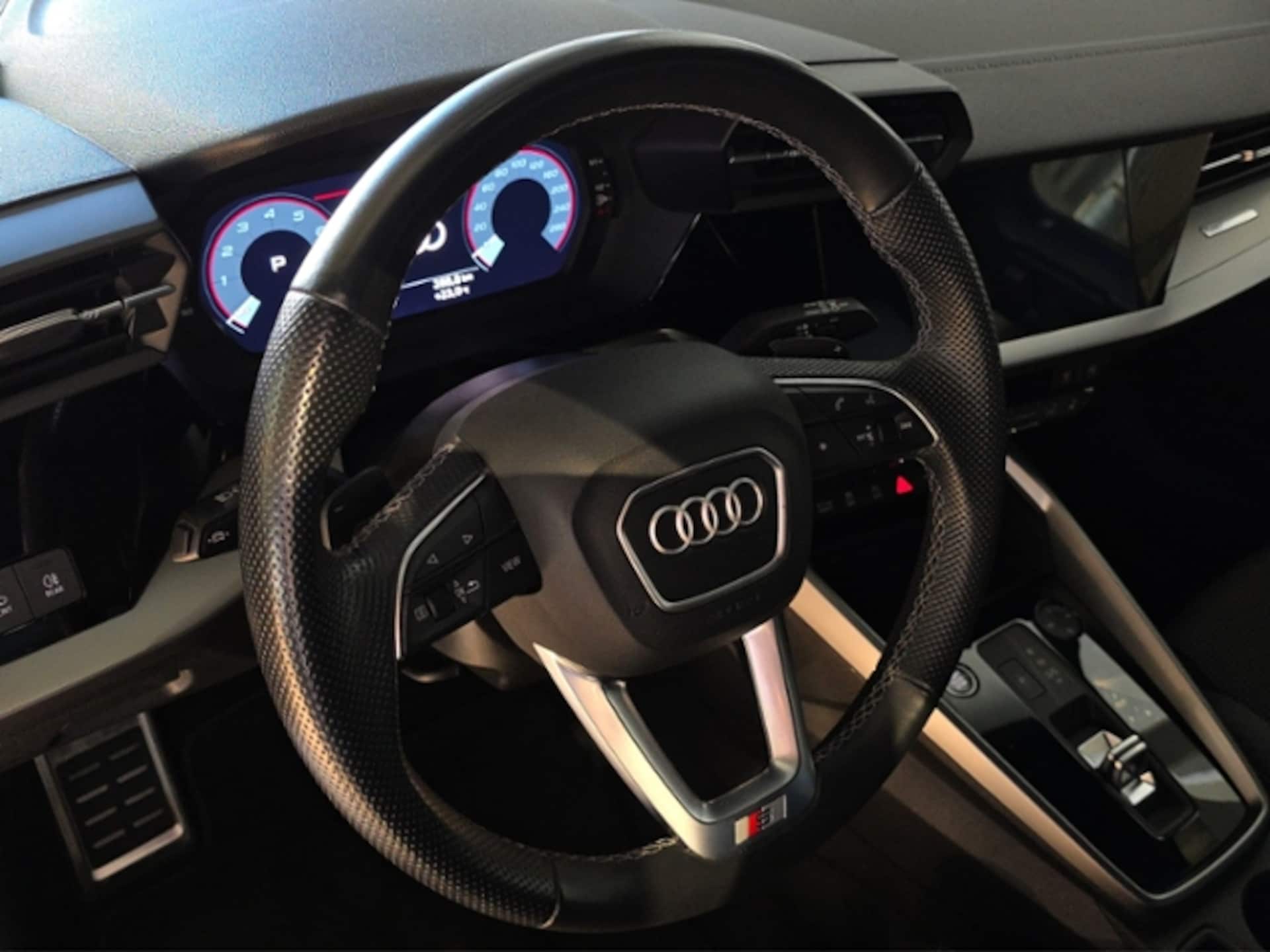 Audi A3 Sportback S line