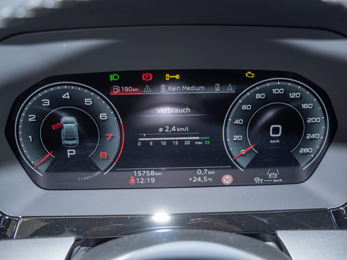 Bild über Audi A3 Limousine TFSI 110 kW S tronic - für weitere Informationen kontaktieren Sie den Audi Partner
