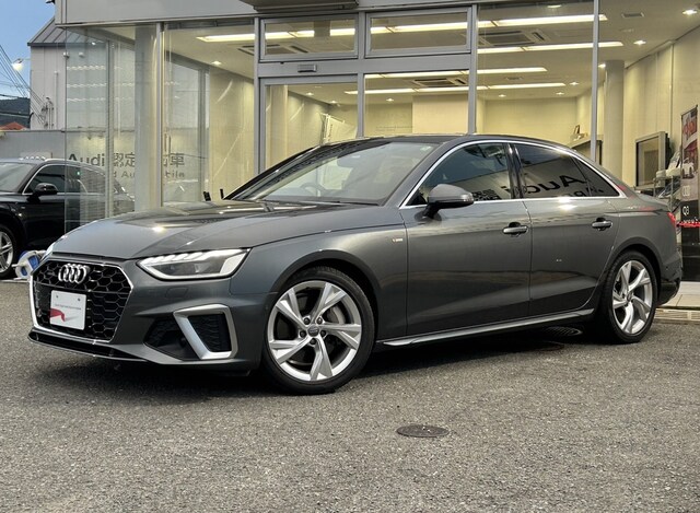 Audi A4 Sedan