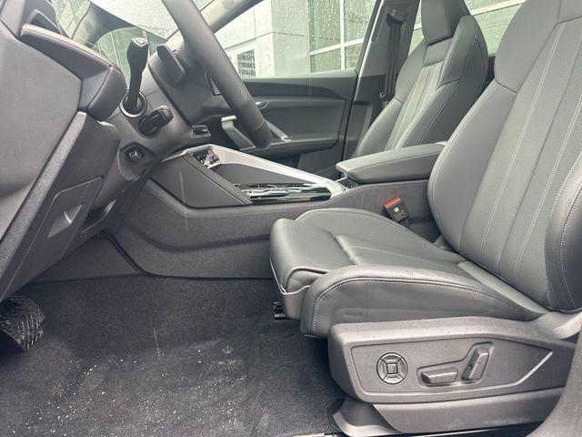 2025 Audi Q5 Premium Plus - Photo 10
