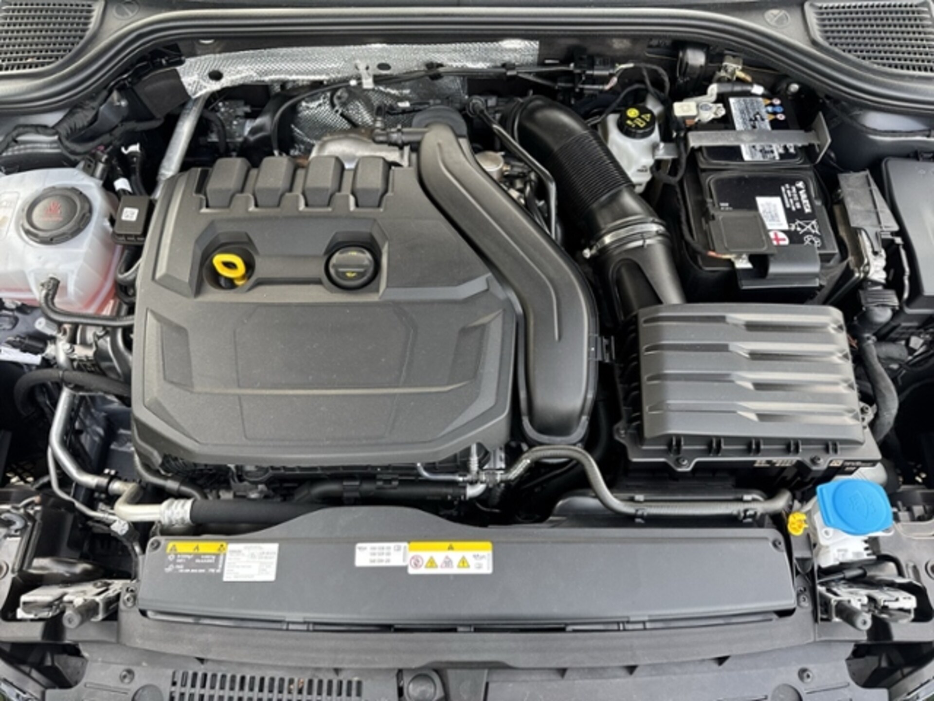Volkswagen Golf R-Line