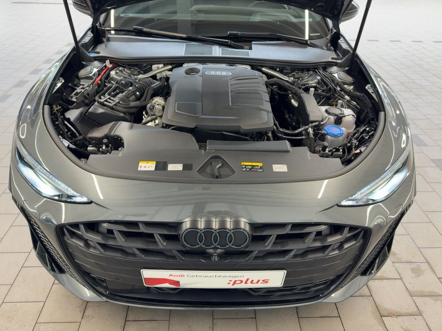 Bild über Audi A6 Avant TDI quattro 150 kW S tronic - für weitere Informationen kontaktieren Sie den Audi Partner