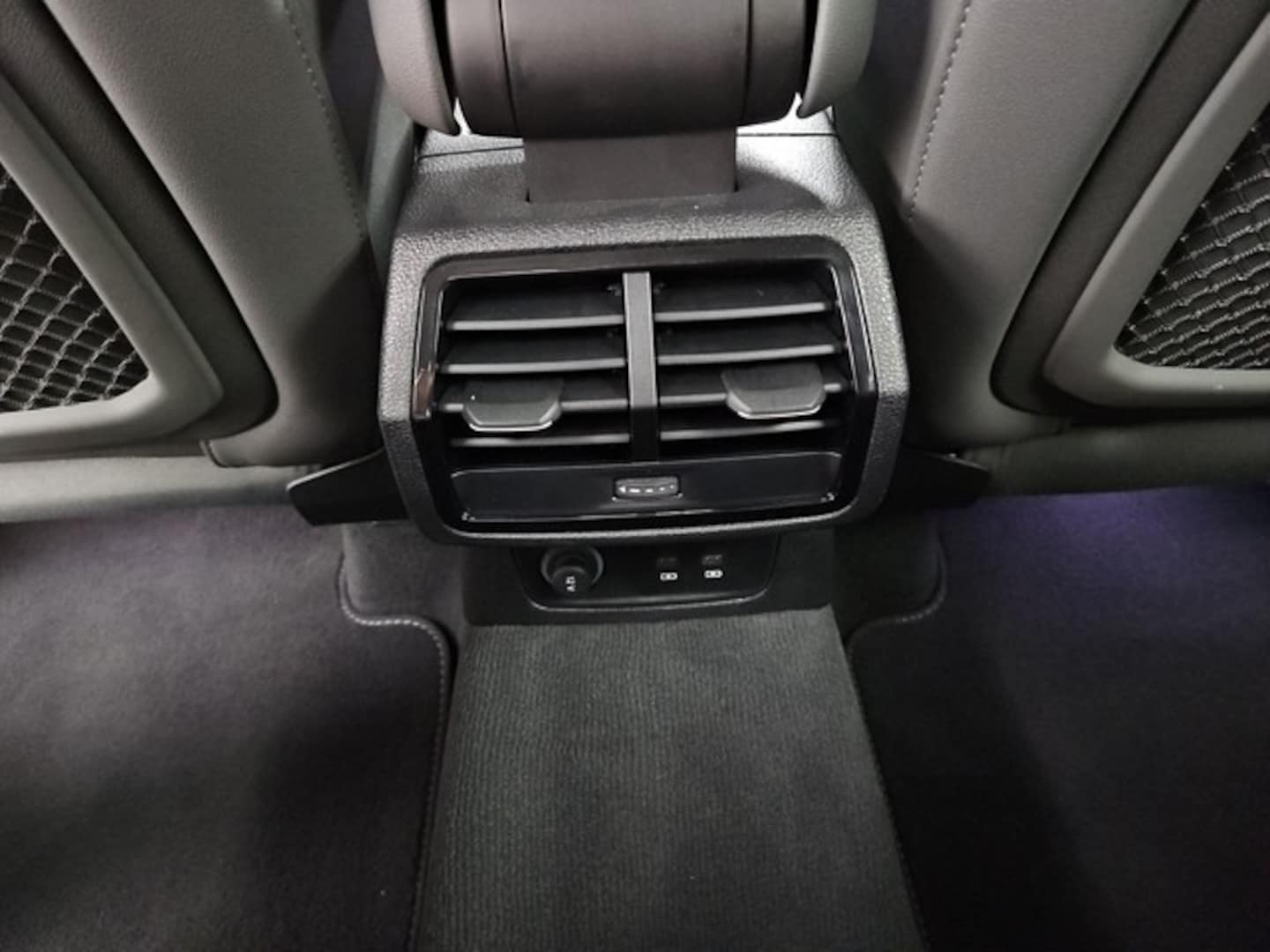 Bild über Audi Q3 Sportback S line 45 TFSI quattro S tronic - für weitere Informationen kontaktieren Sie den Audi Partner