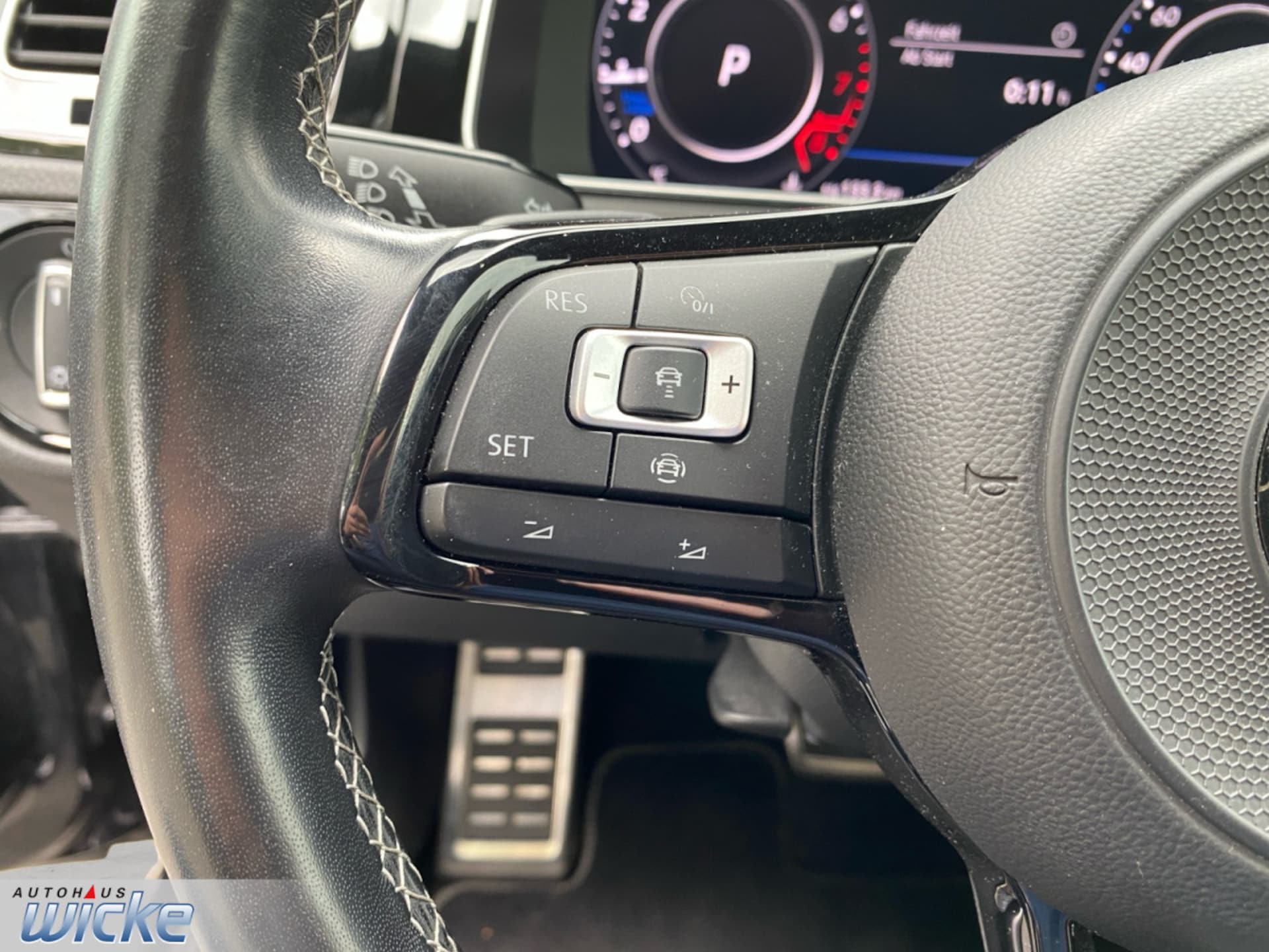 Volkswagen Golf R