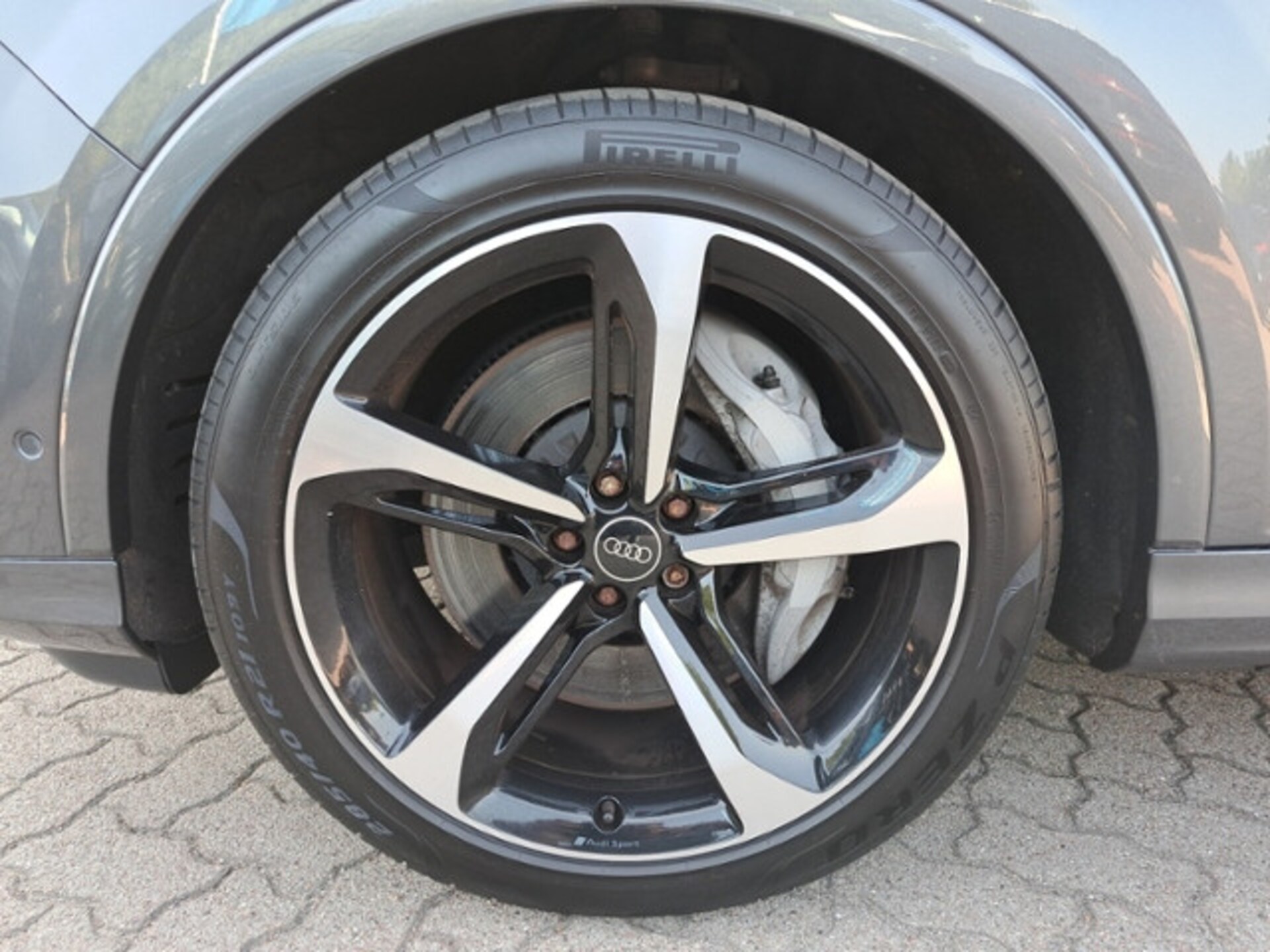 Audi Q7 SUV TFSI e S line