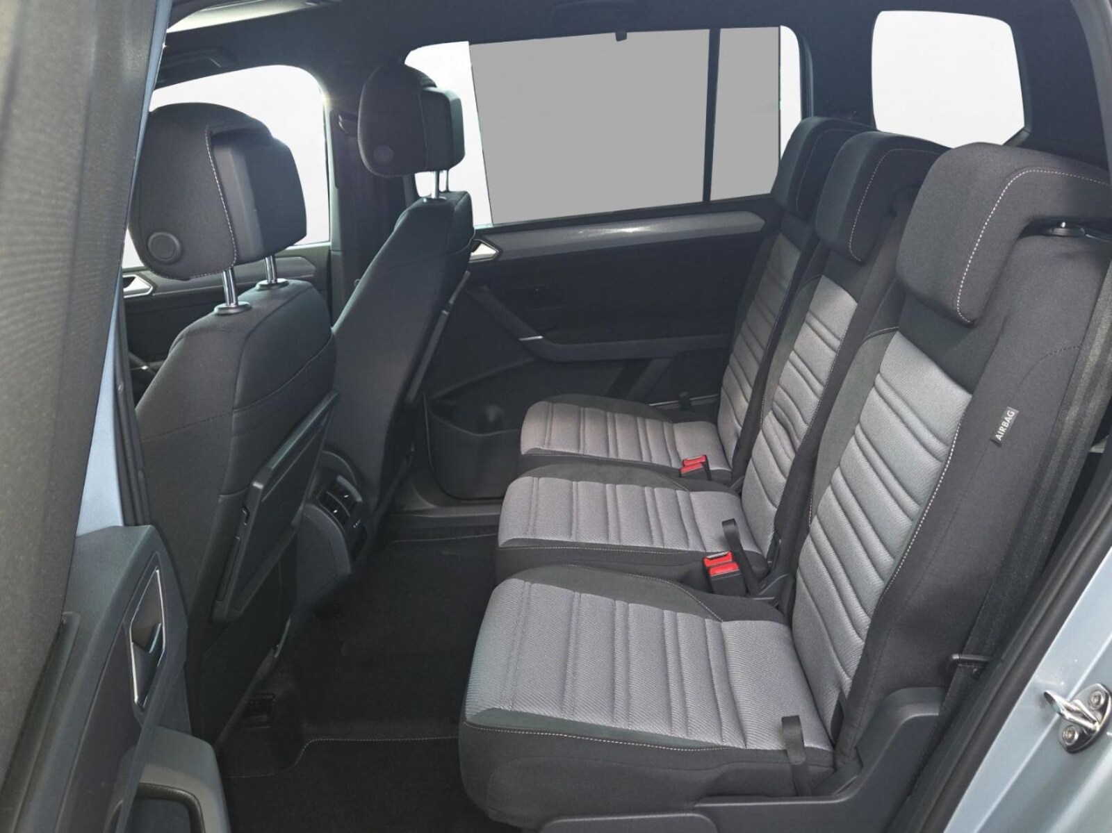Volkswagen Touran – Bild 8