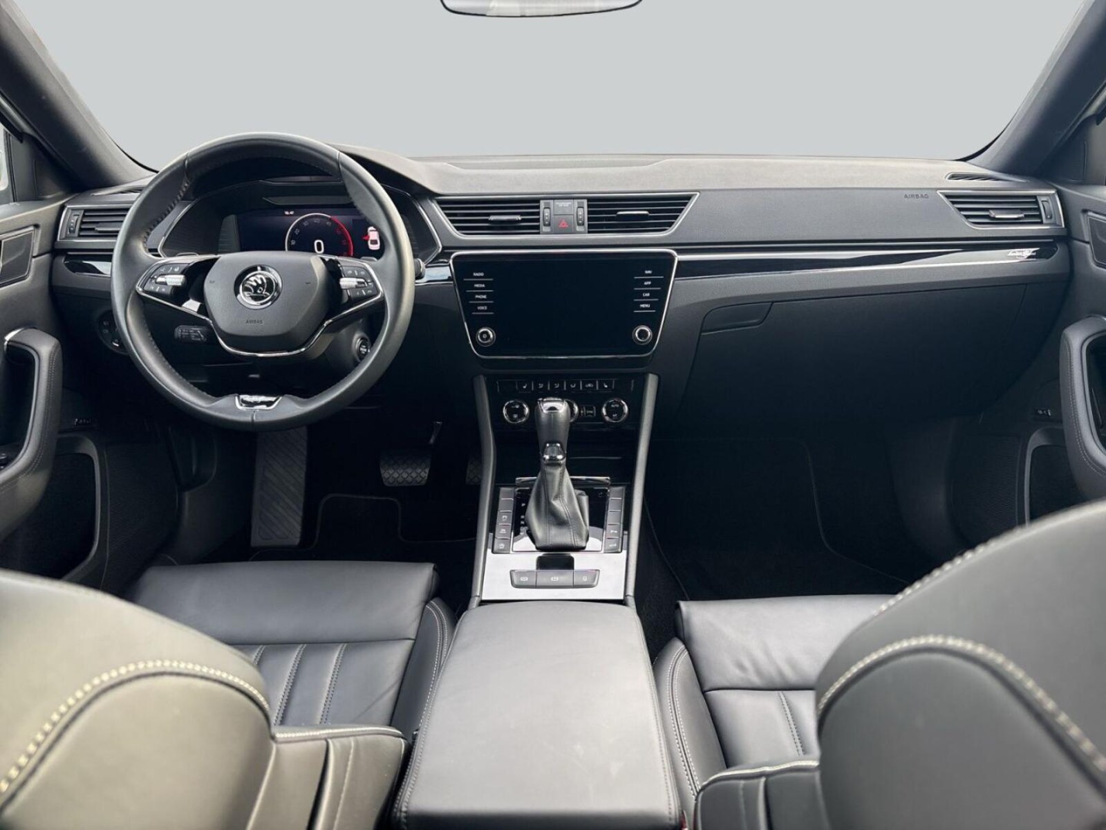 Škoda Superb – Bild 13
