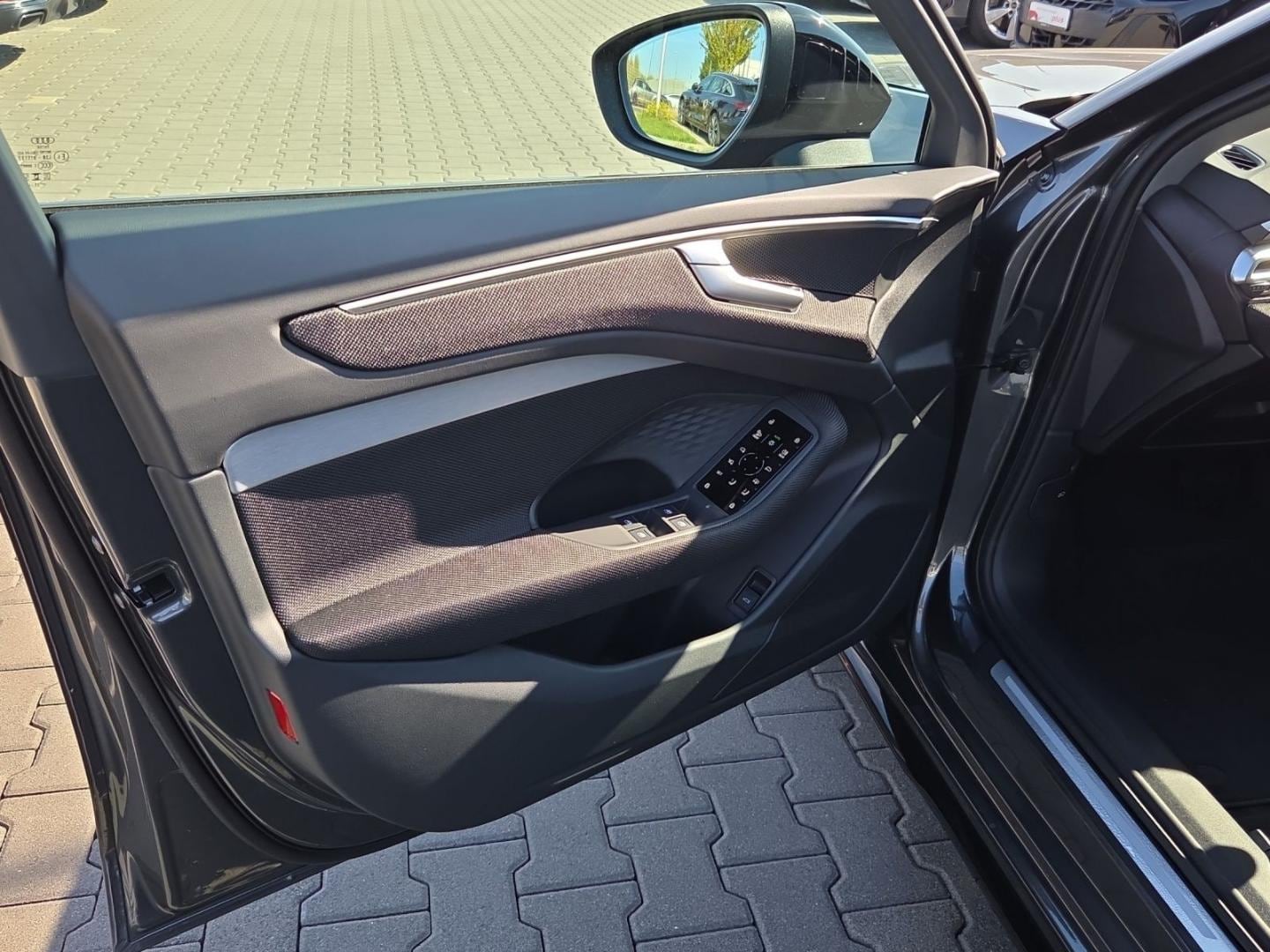 Bild über Audi A6 Limousine TFSI 150 kW S tronic - für weitere Informationen kontaktieren Sie den Audi Partner