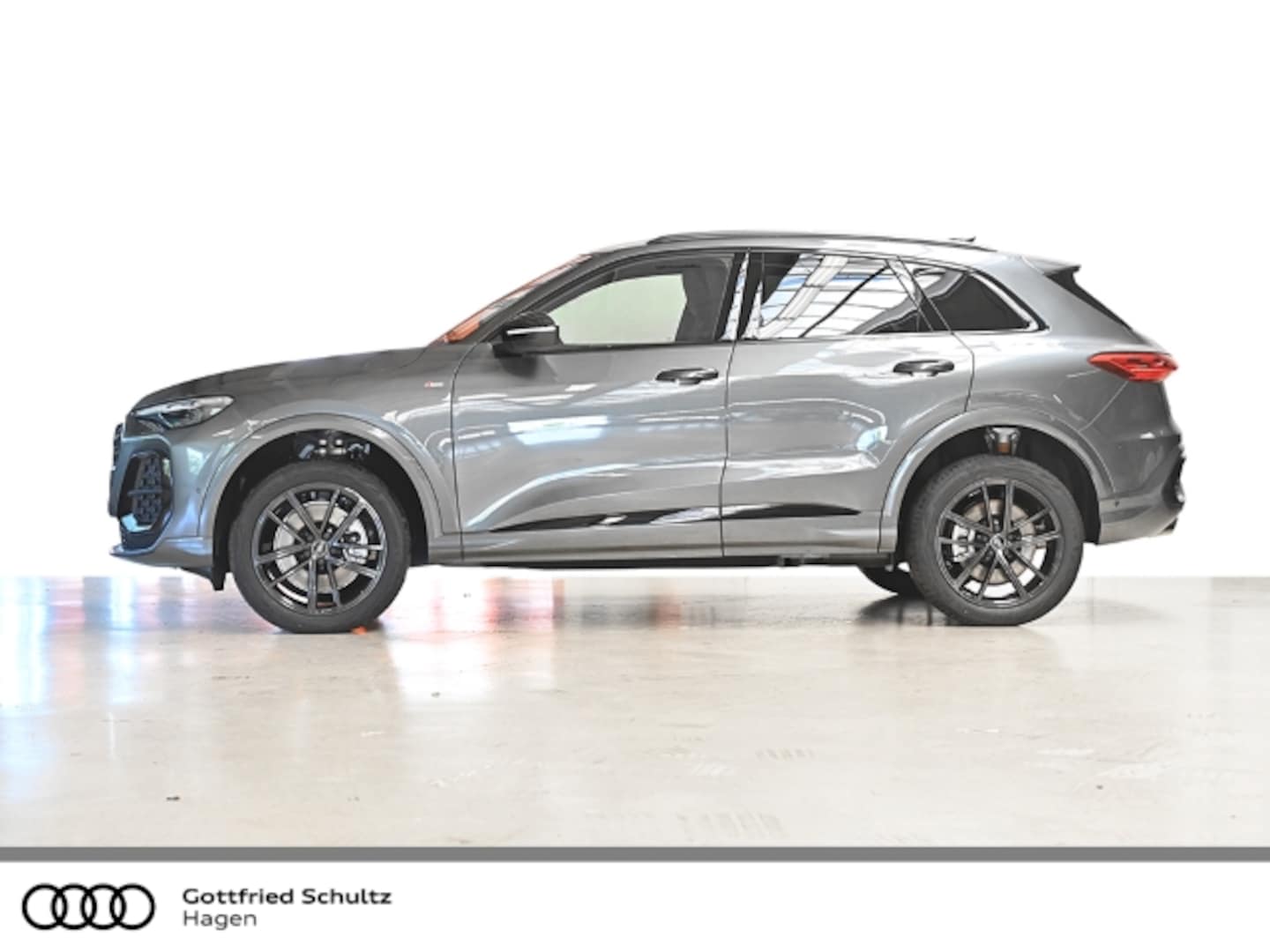 Bild über Audi Q5 SUV TDI quattro 220 kW S tronic - für weitere Informationen kontaktieren Sie den Audi Partner