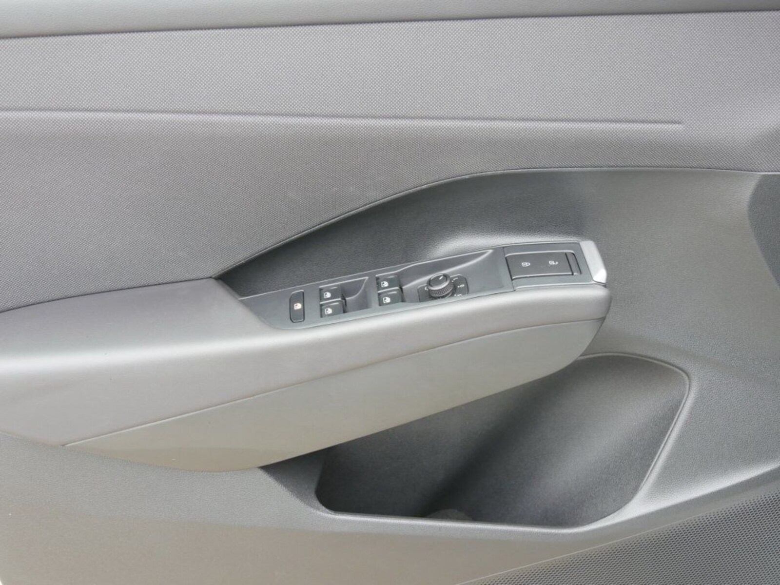 Volkswagen T-Roc – Bild 10
