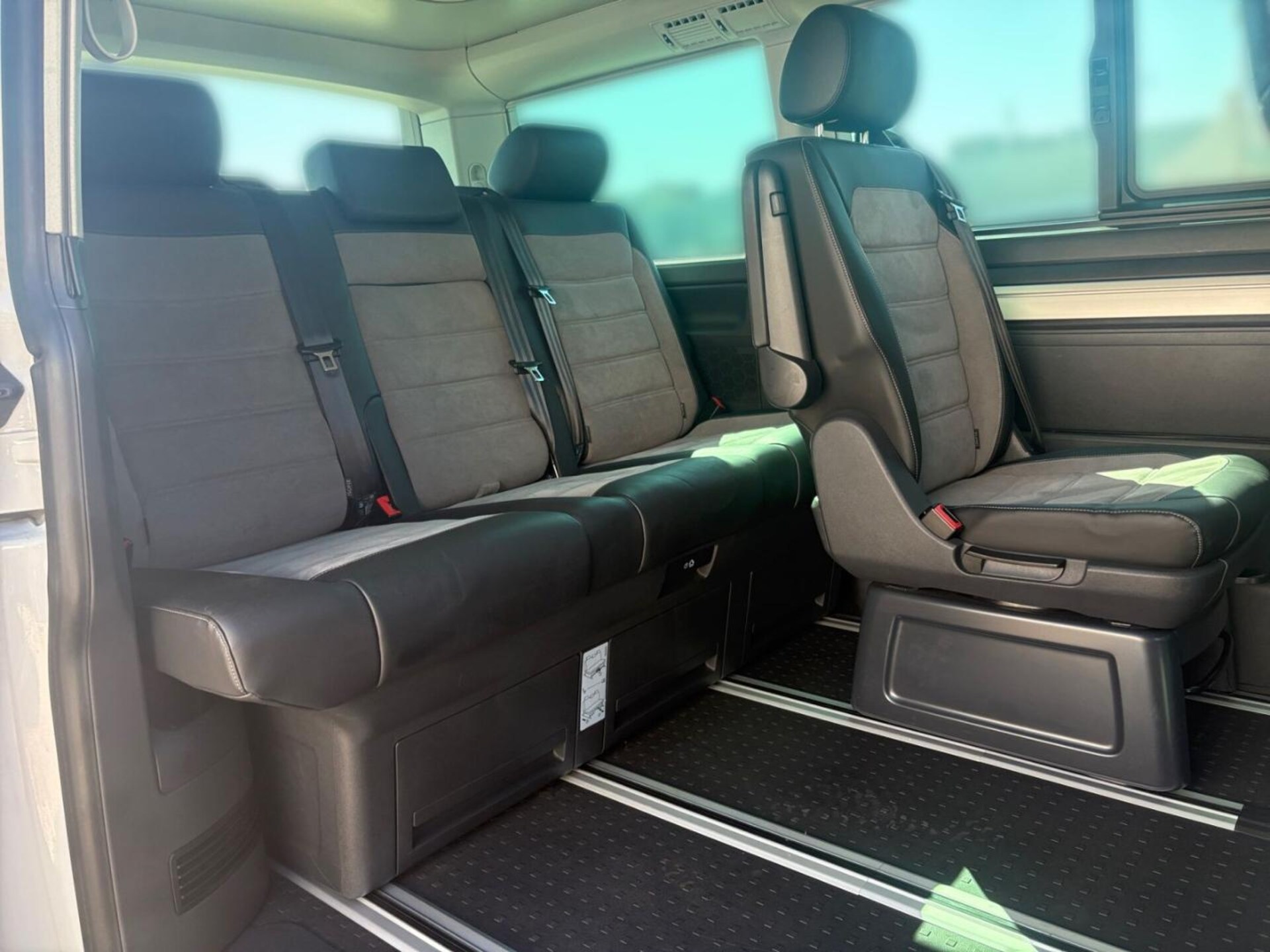 Volkswagen T6.1 California Beach