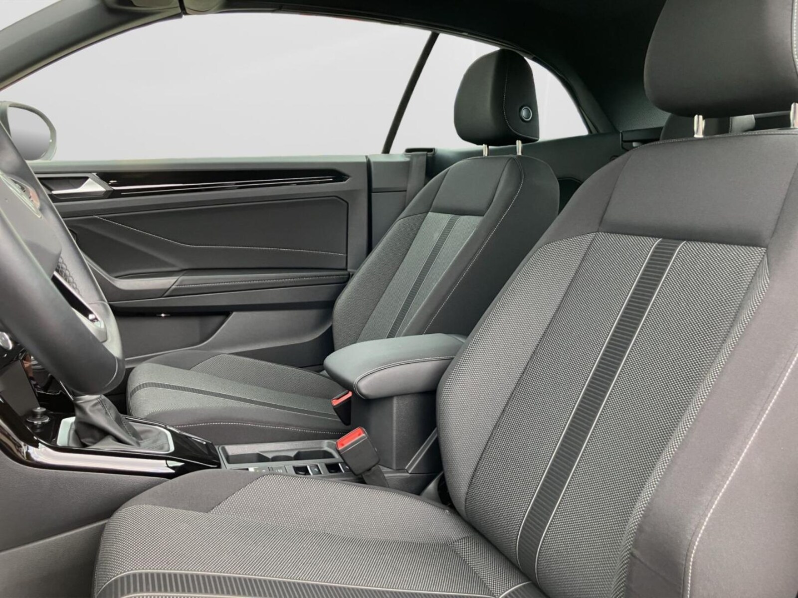 Volkswagen T-Roc Cabriolet – Bild 9