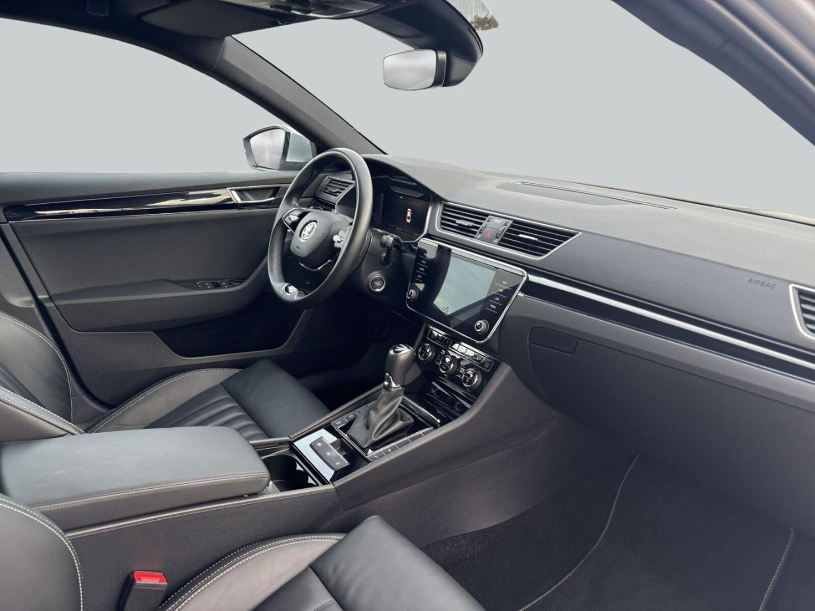 Škoda Superb – Bild 15
