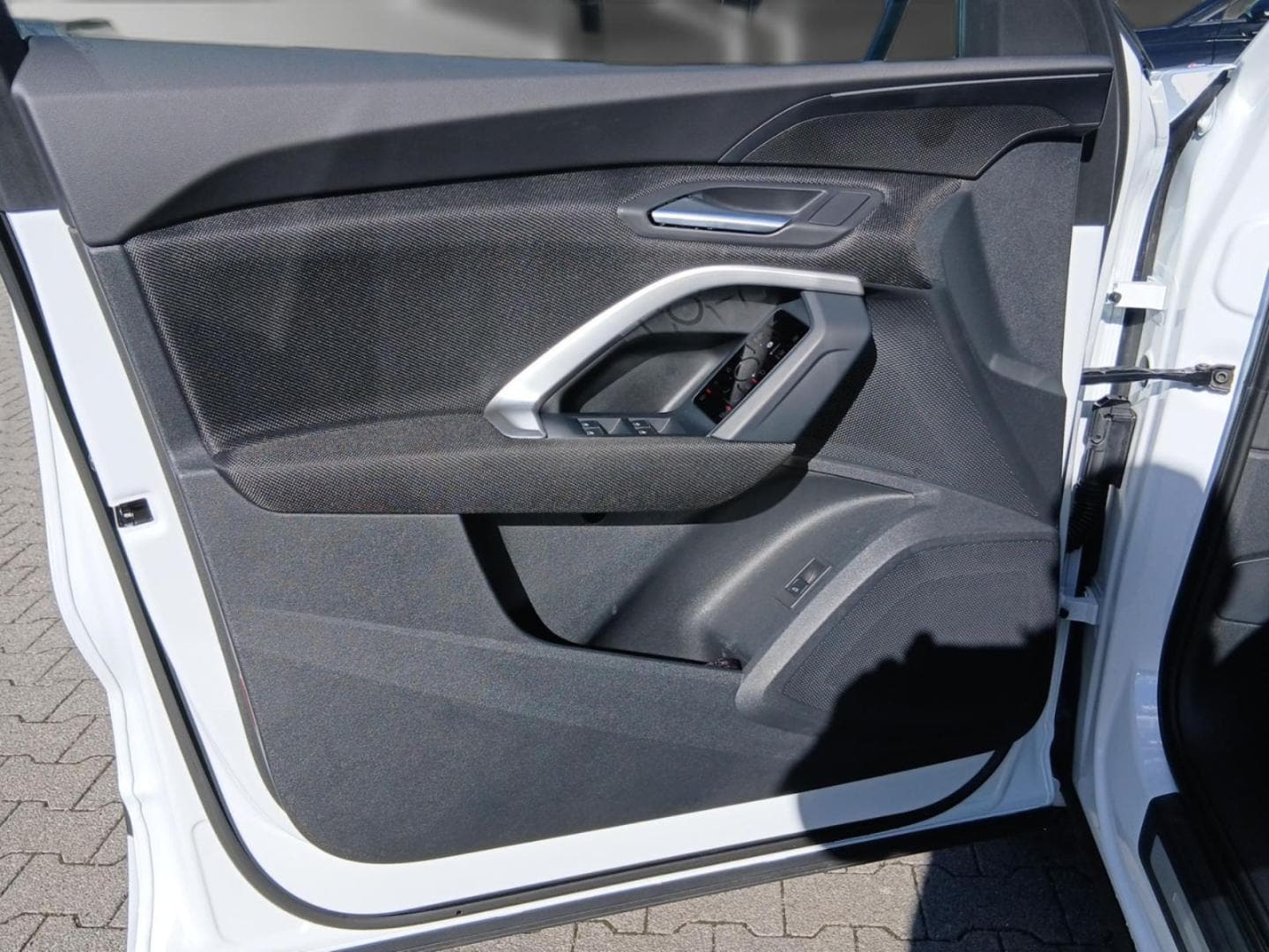 Bild über Audi Q5 SUV TDI quattro 150 kW S tronic - für weitere Informationen kontaktieren Sie den Audi Partner