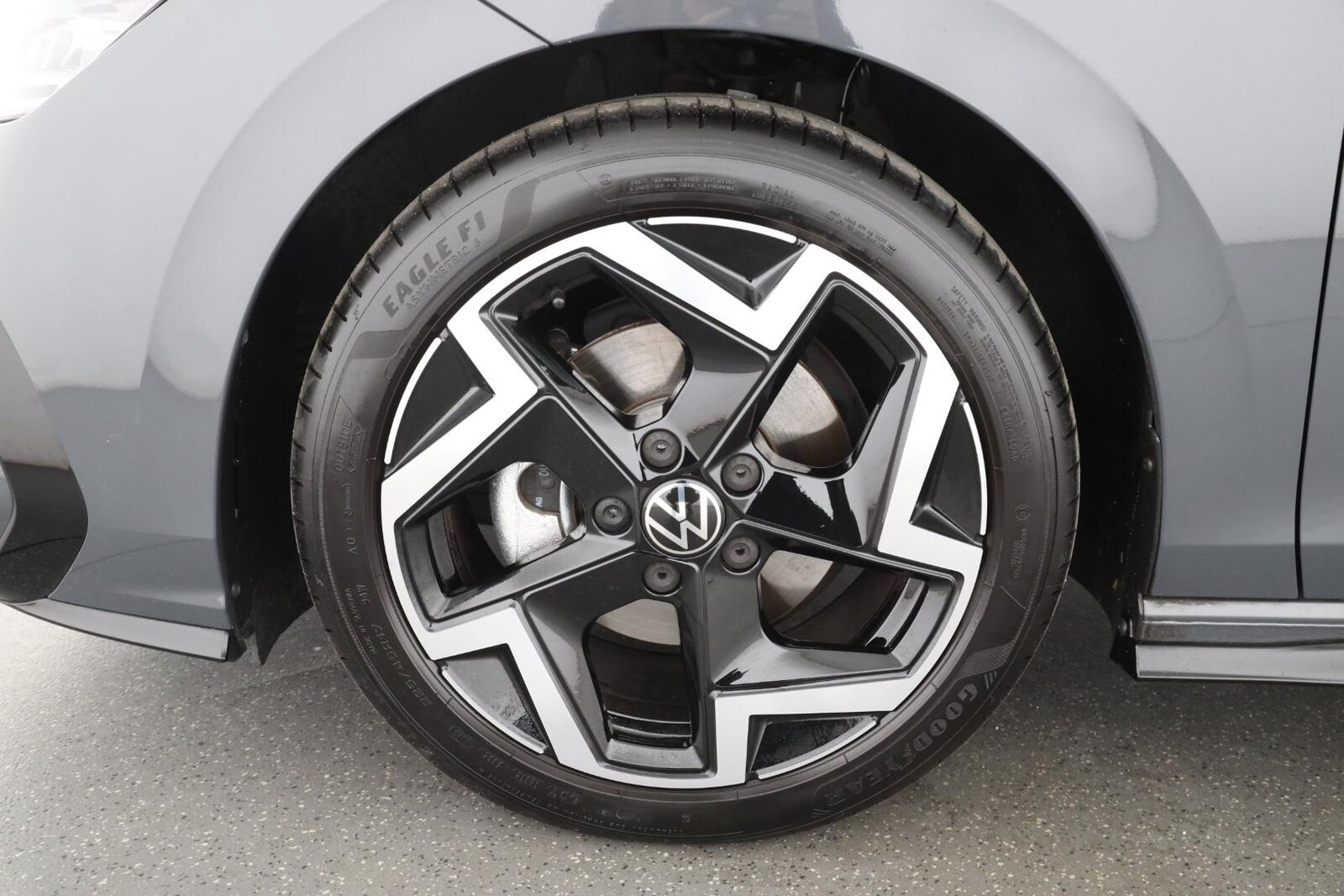 Volkswagen Golf Variant – Bild 8